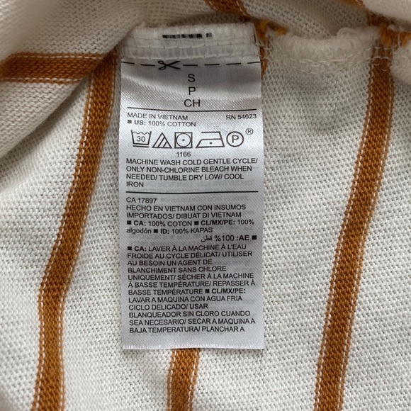 Old Navy Striped 3/4 Sleeve Sweater with Open Back - Picture 7 of 8